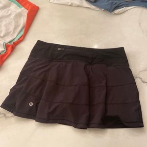 Black lululemon skirt